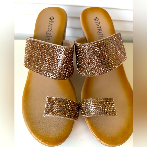 Patrizia by Spring Step wedge sandal Kashi Gold size 39 or 8.5 Never been used. - Picture 2 of 11